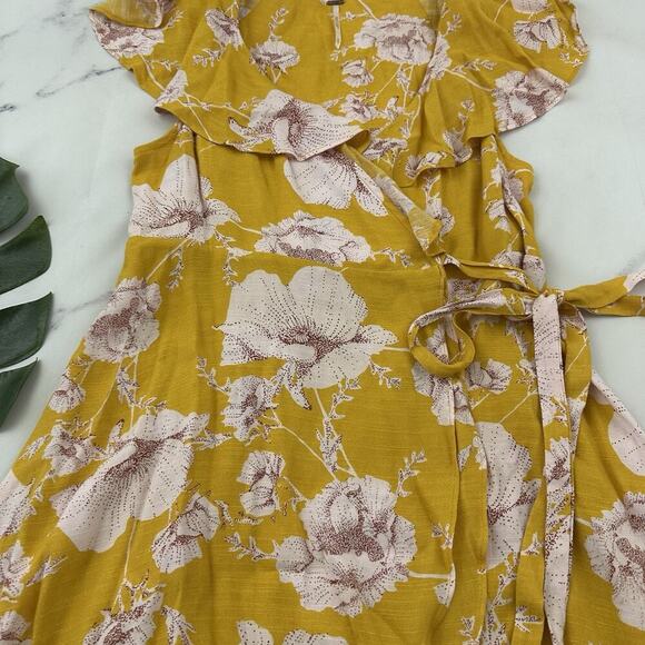 Free People French Quarter Wrap Mini Dress Size XS Yellow Floral Ruffle Flutter - Picture 3 of 10